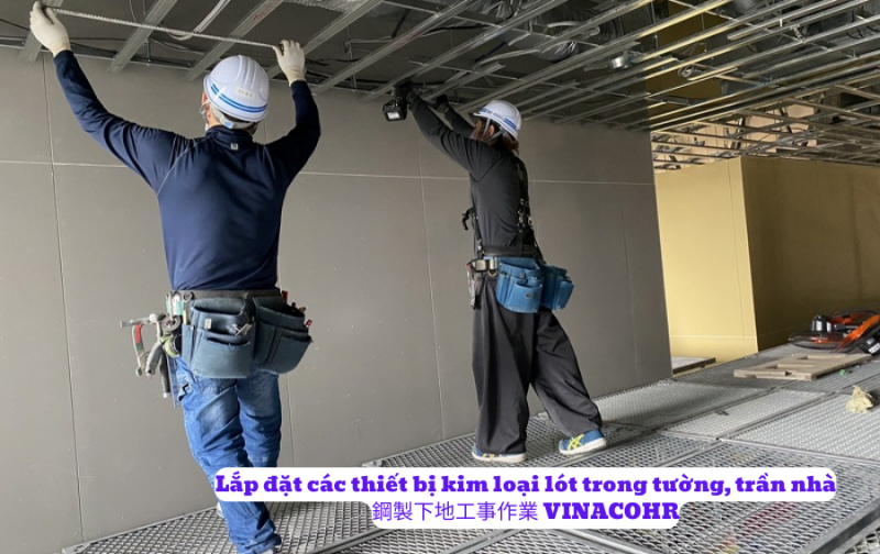 Lắp đặt tấm lợp trần nhà ở Nhật Bản