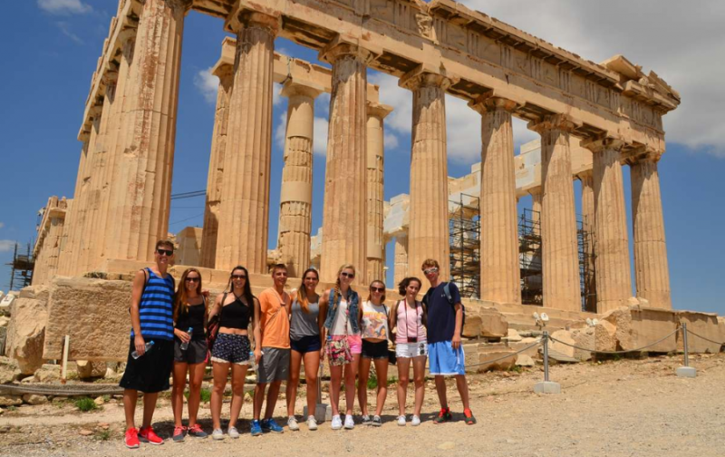 Điều gì không được chấp nhận ở Hy Lạp?