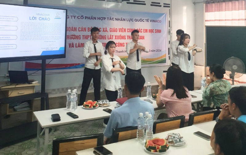 Hỗ trợ cho người lao động huyện Mường Lát đi học tập và làm việc tại nước ngoài