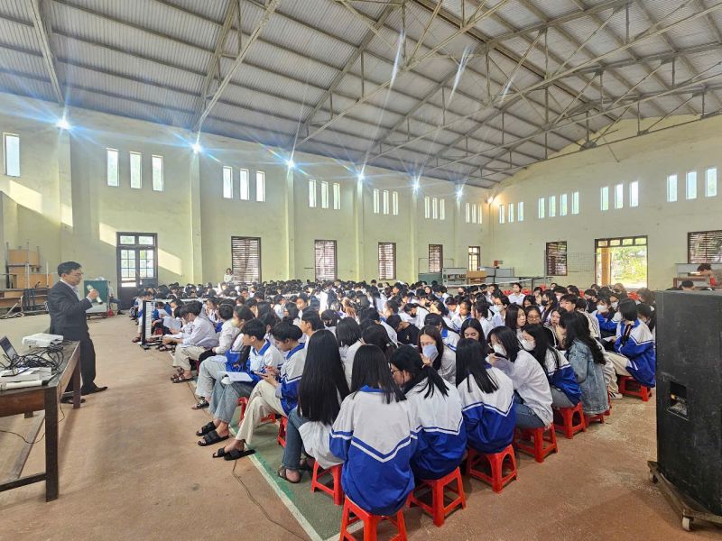 Vinaco - Tư vấn hướng nghiệp cho các bạn trẻ