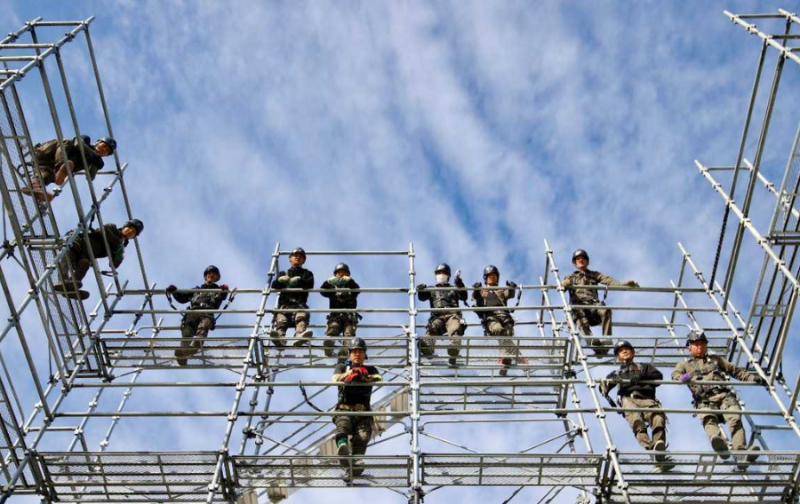 Có nên đi đơn hàng giàn giáo không?